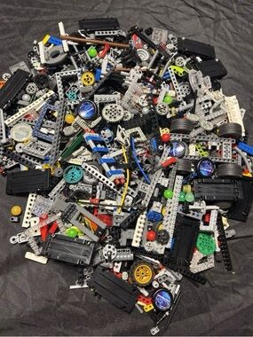 LEGO 5.3 Lbs Technic Bulk Parts Lot Beams Gears GBC MOC